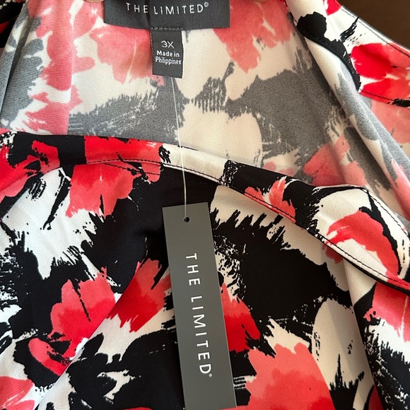 The Limited Women’s Painterly Flower 3/4 Sleeve Tunic Top. Size 3X. NWT. - Picture 3 of 8